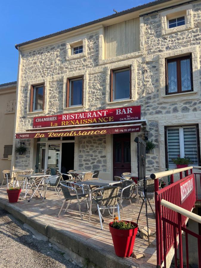 Hotel Restaurant La Renaissance Saint-Cirgues-en-Montagne Kültér fotó