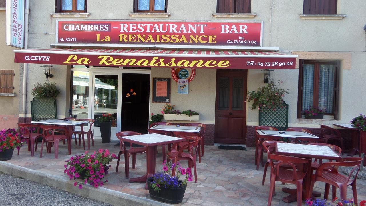 Hotel Restaurant La Renaissance Saint-Cirgues-en-Montagne Kültér fotó